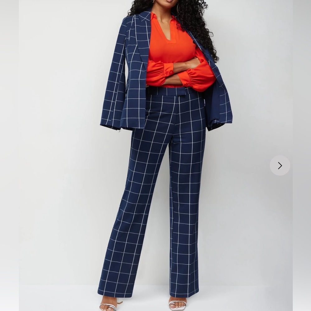 New York and Company pants suit small.